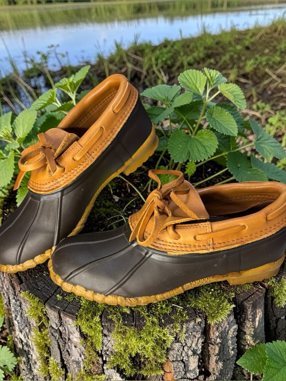 Cabelas Leather Rubber Duck Moccasin Low Boot Steel Shank Waterproof Woman 8 7.5